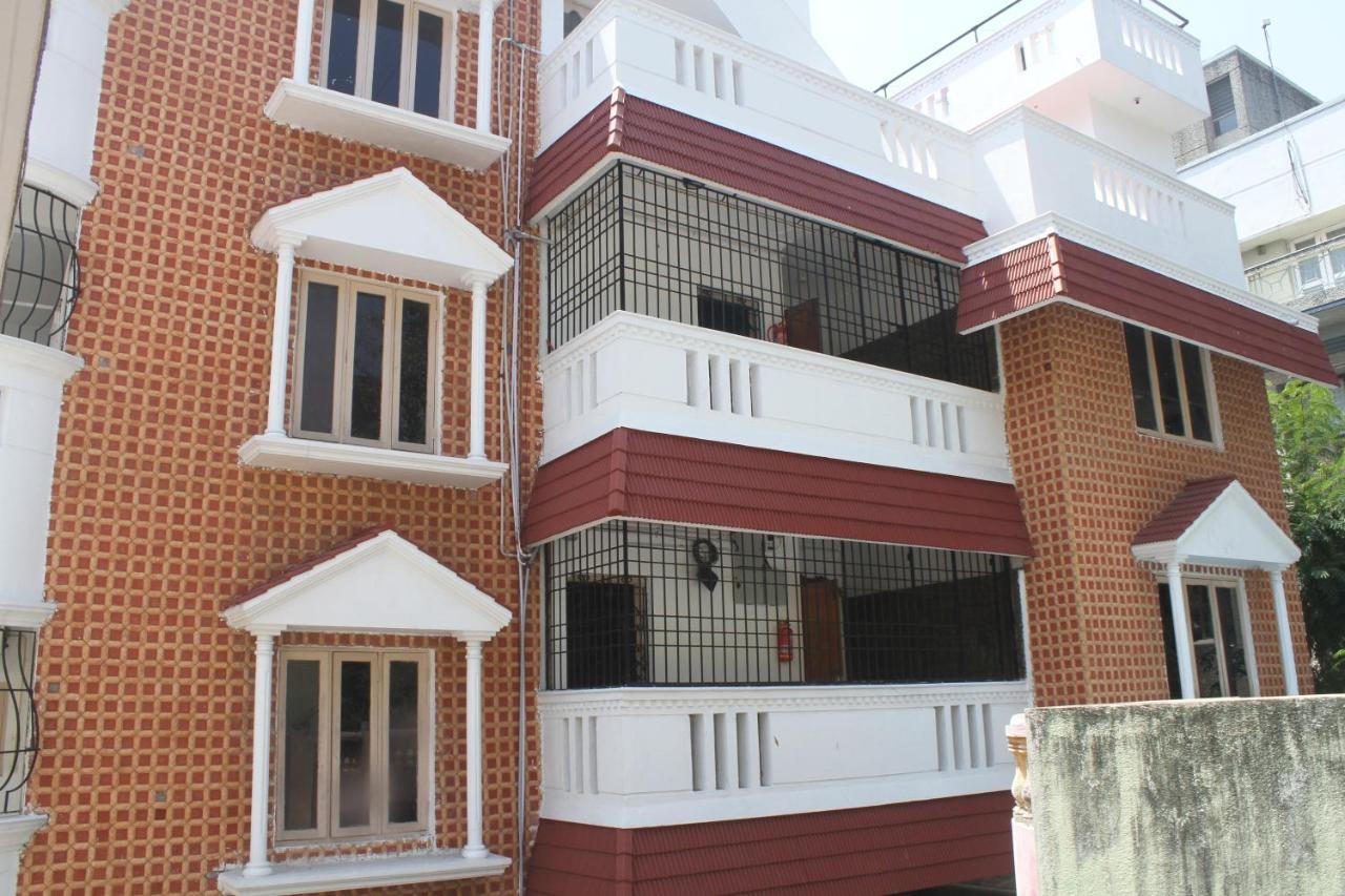Skyry Hotels T Nagar Ченнаї Екстер'єр фото