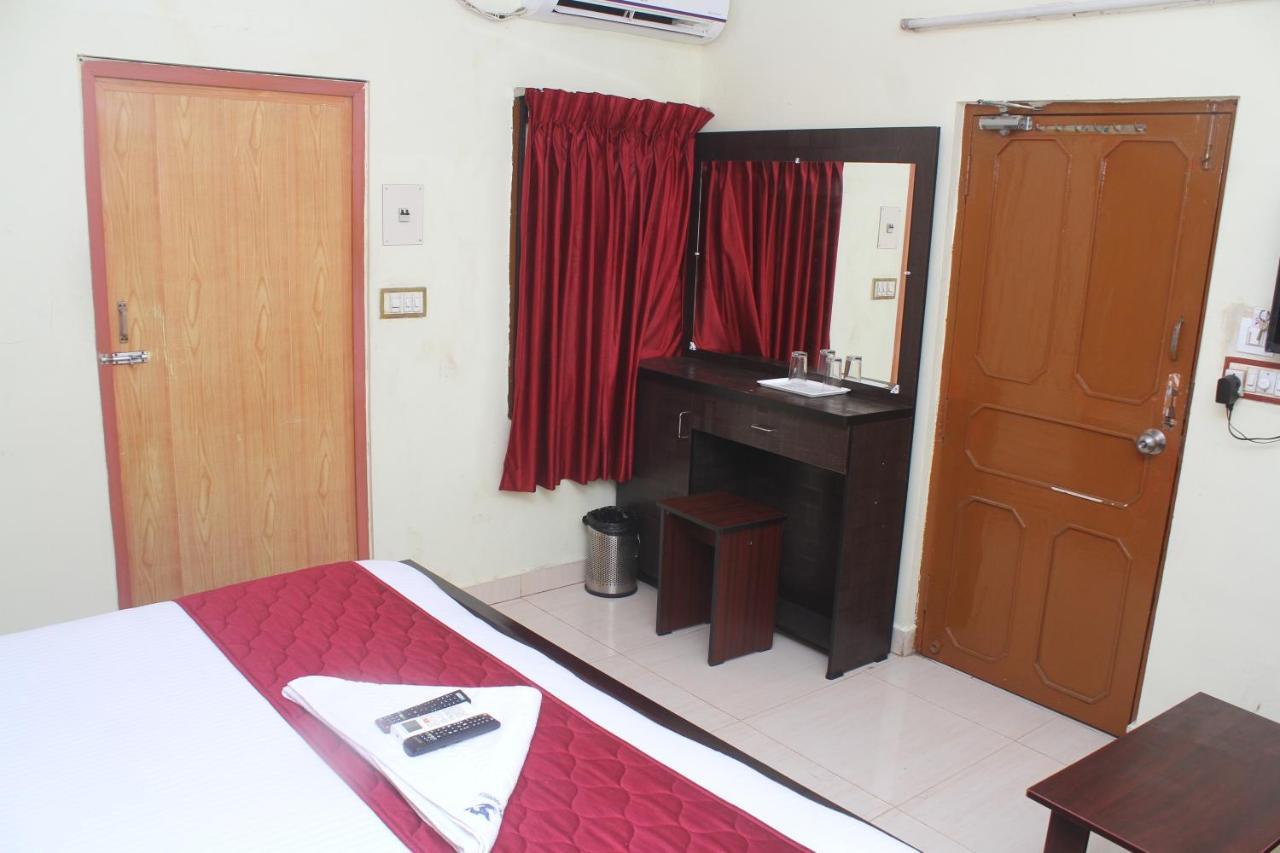 Skyry Hotels T Nagar Ченнаї Екстер'єр фото