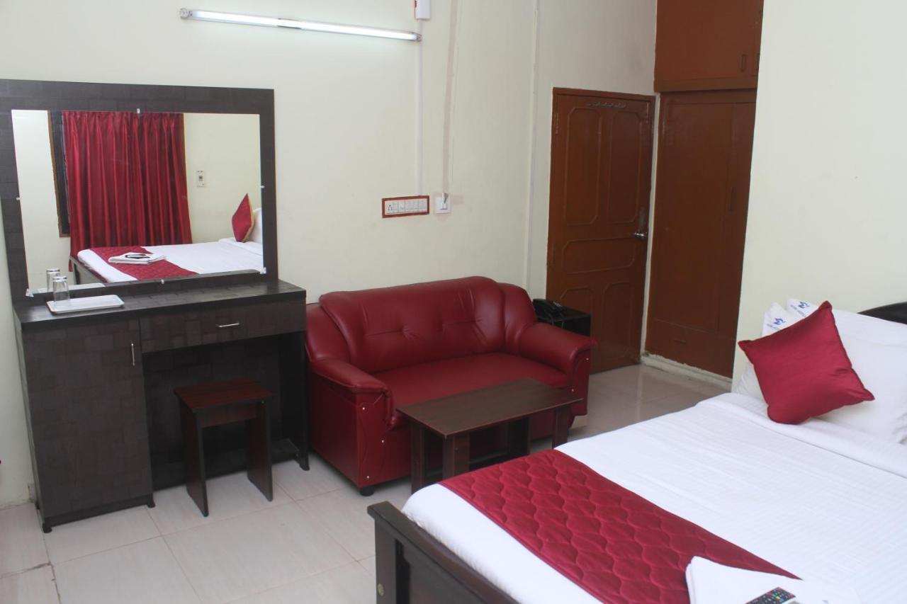 Skyry Hotels T Nagar Ченнаї Екстер'єр фото