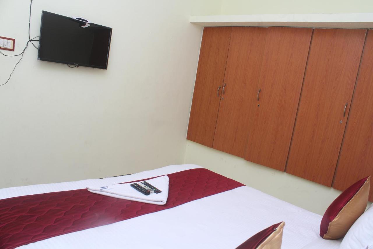 Skyry Hotels T Nagar Ченнаї Екстер'єр фото
