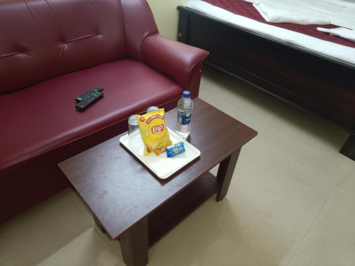 Skyry Hotels T Nagar Ченнаї Екстер'єр фото